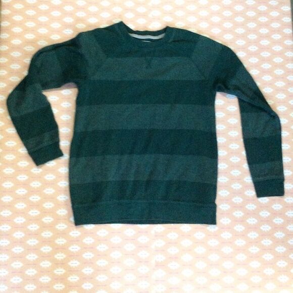 Green Sweater Crewneck - Picture 7 of 16